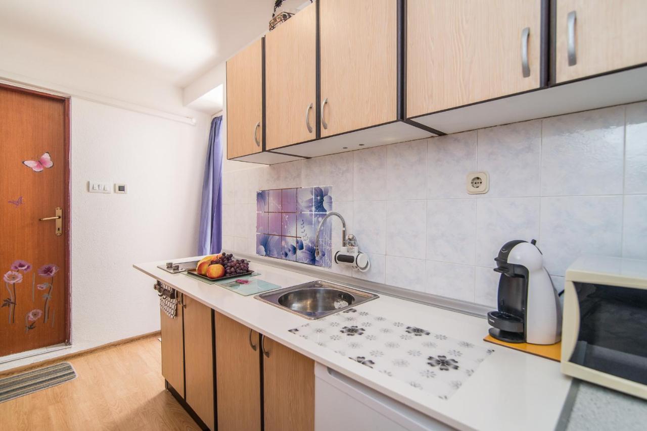 Studio Marley โรวีน ภายนอก รูปภาพ